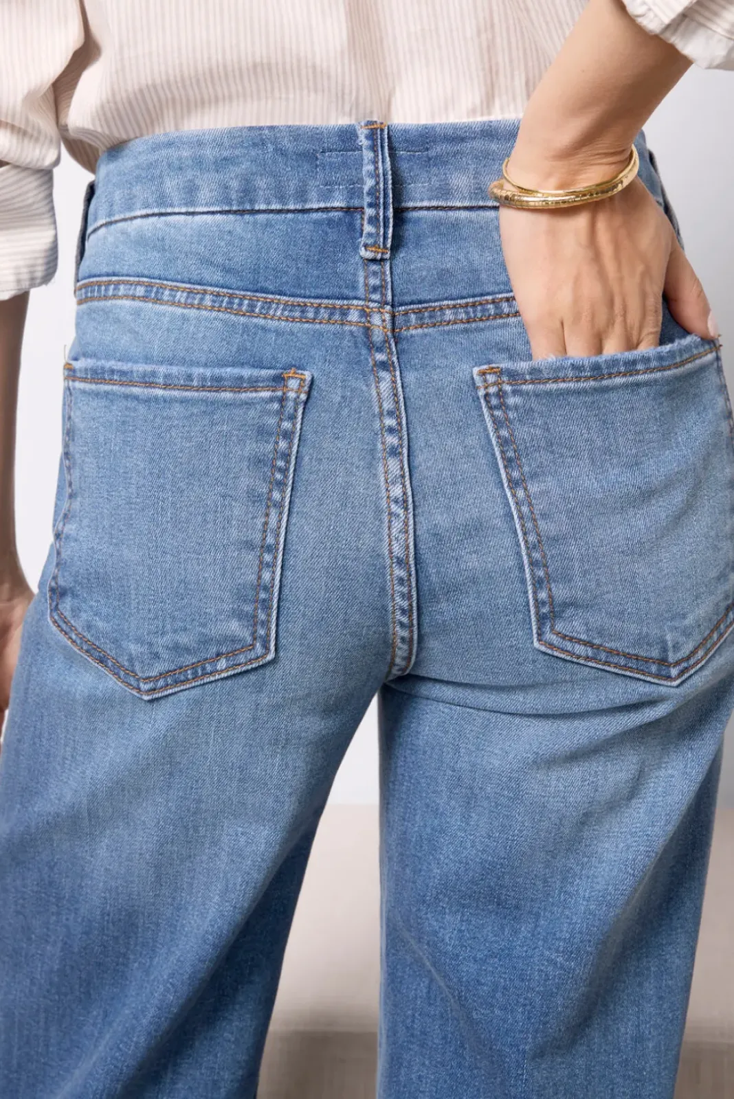 Jeans<KUT FROM THE KLOTH Petite Meg Wide Leg Raw Hem Milestone