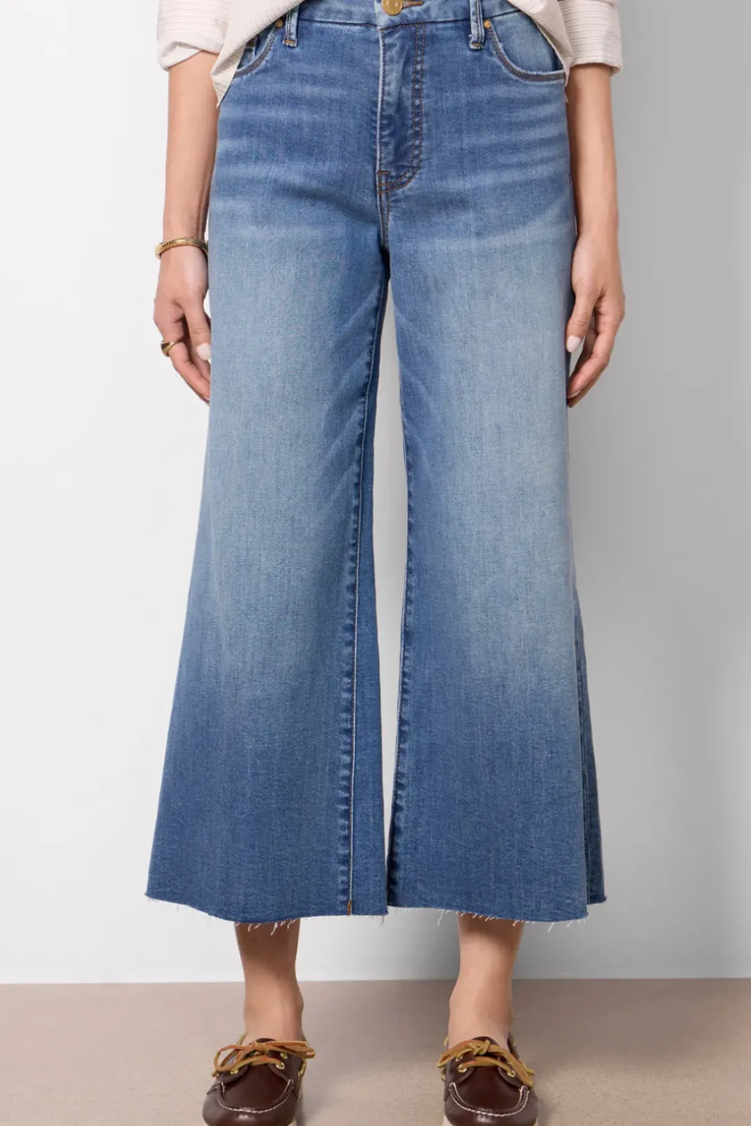 Jeans<KUT FROM THE KLOTH Petite Meg Wide Leg Raw Hem Milestone