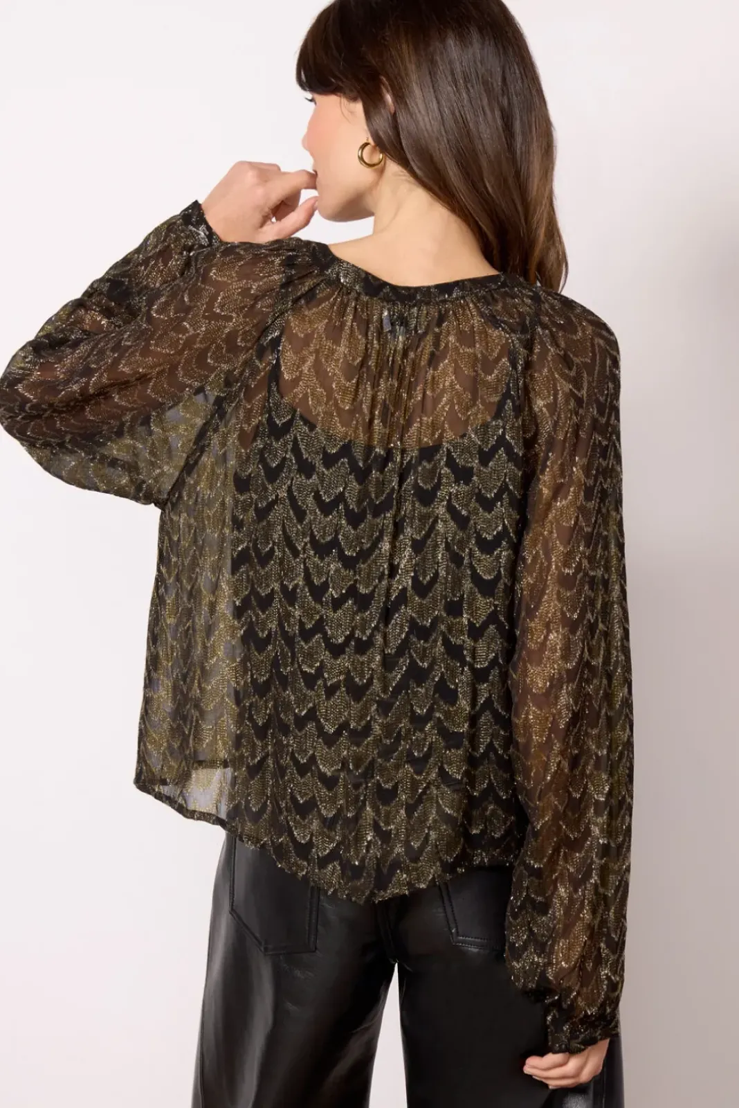 Tops & Tees<EVEREVE Raelynn Metallic Blouse Black