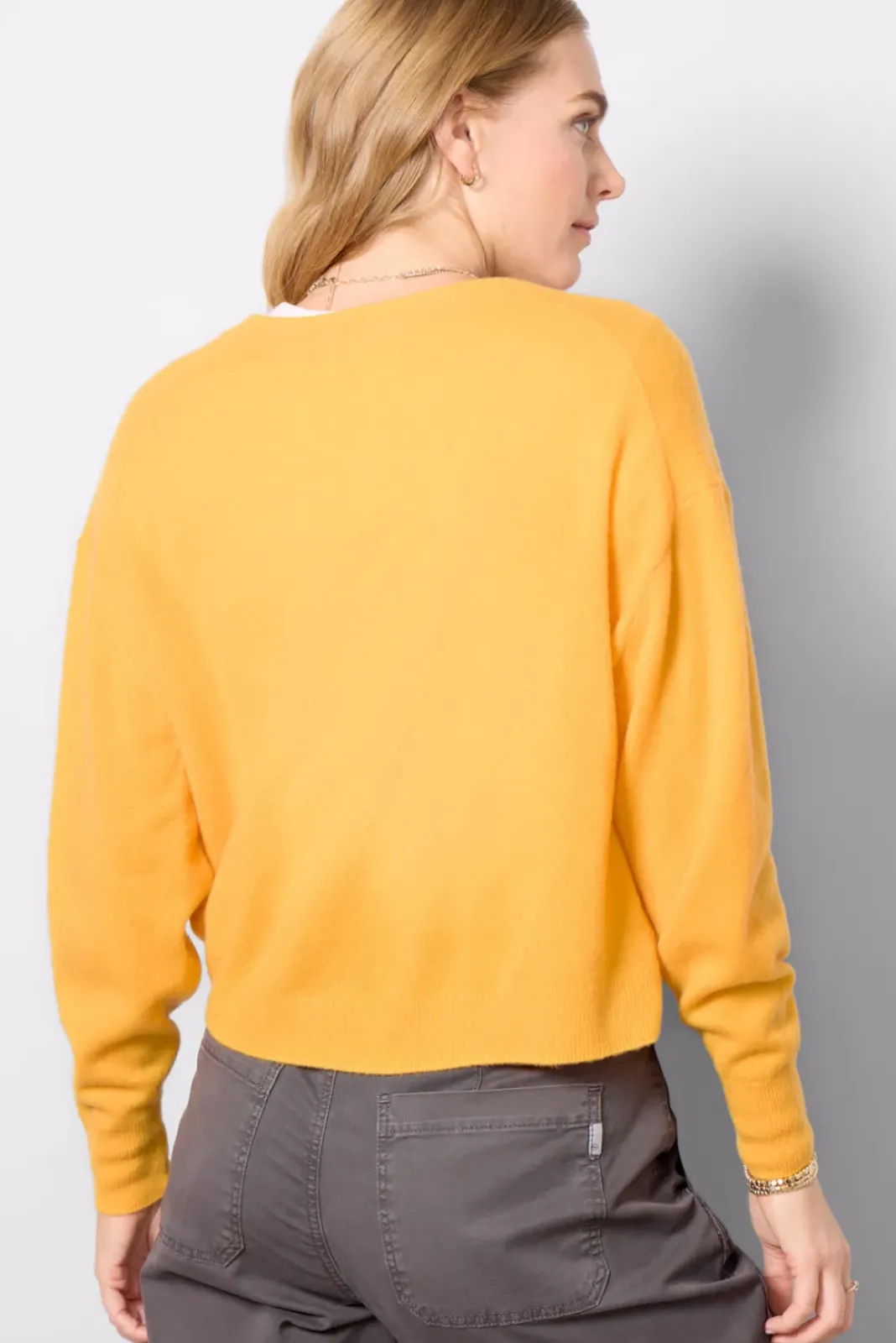 Sweaters<AMERICAN VINTAGE Raxow V-Neck Sweater Nectarine