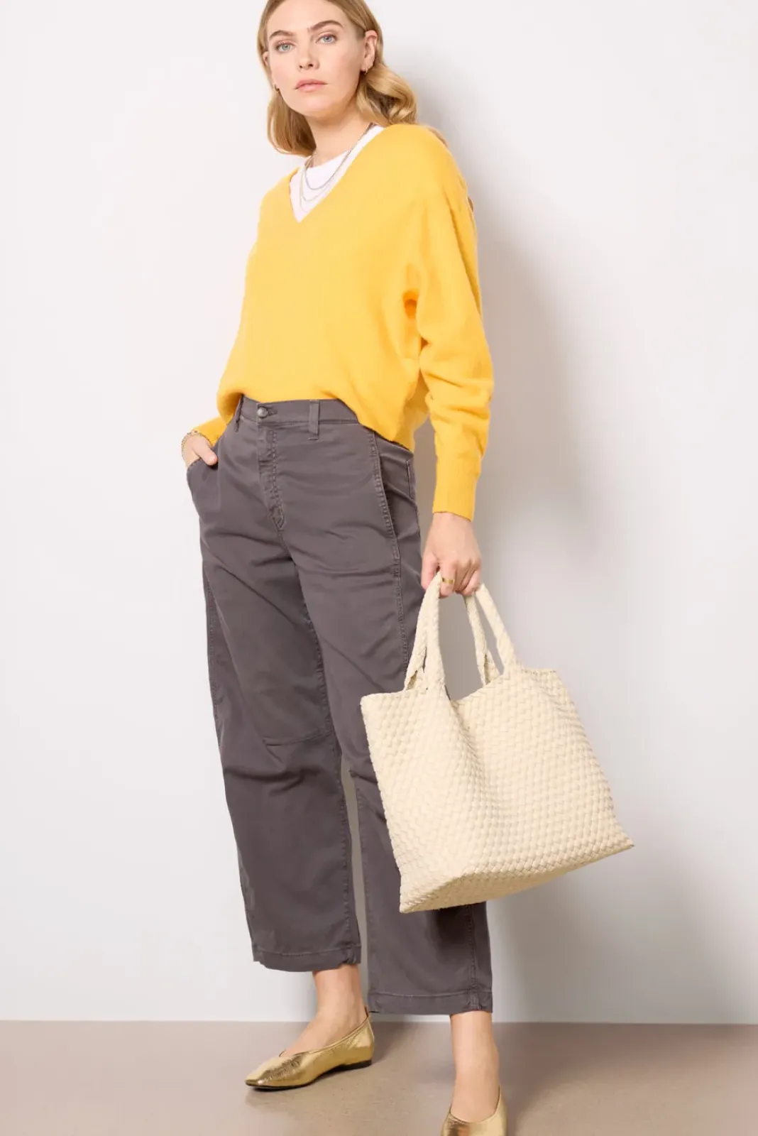 Sweaters<AMERICAN VINTAGE Raxow V-Neck Sweater Nectarine