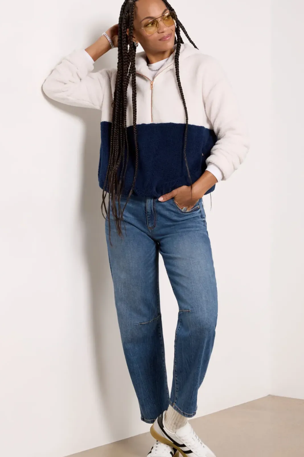 Sweatshirts<EVEREVE Reese Sherpa Quarter Zip Ivory/Navy