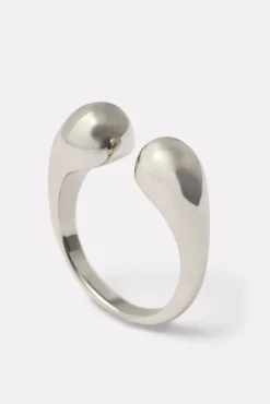 Jewelry<EVEREVE Regina Statement Ring Silver