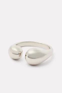 Jewelry<EVEREVE Regina Statement Ring Silver