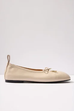 Shoes<ALOHAS Rosalind Leather Ballet Flats Cream
