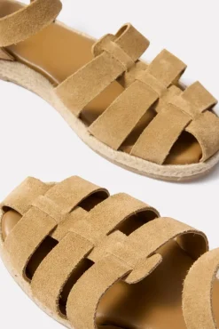 Shoes<SPLENDID FOOTWEAR Row Fisherman Sandal Honeybeige
