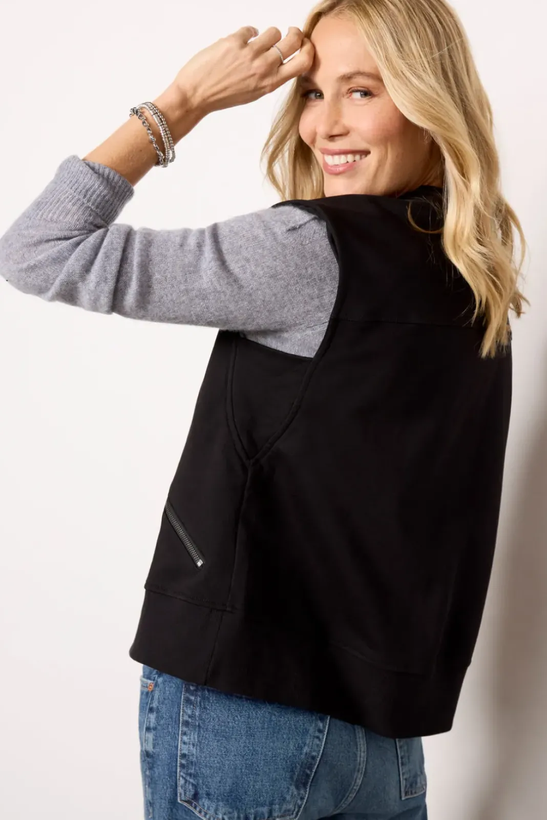 Blazers & Jackets<EVEREVE Ryann Bomber Vest Black