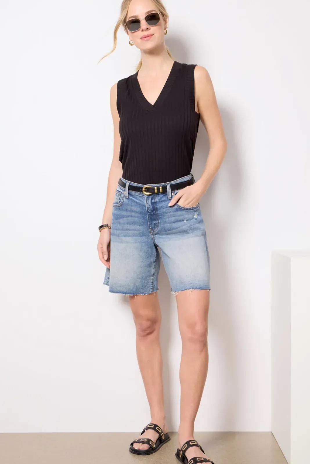 Tops & Tees<EVEREVE Sarina V Neck Tank Black