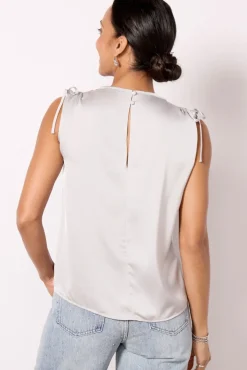 Tops & Tees<EVEREVE Saylor Tie Shoulder Top Silver