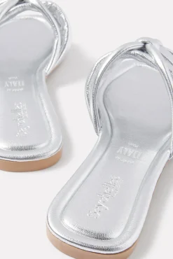 Shoes<SEYCHELLES Shades of Cool Sandal Silver