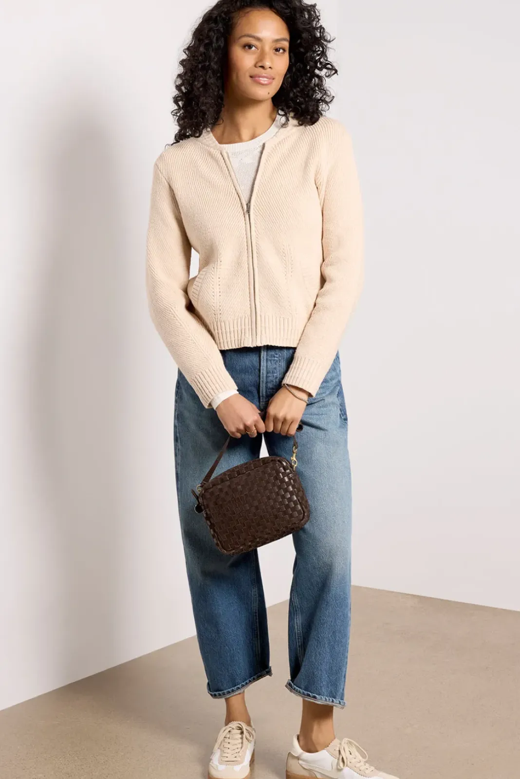 Sweaters<EVEREVE Shayla Bomber Cardigan Dune