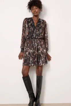 Dresses<EVEREVE Sutton Dress Multi