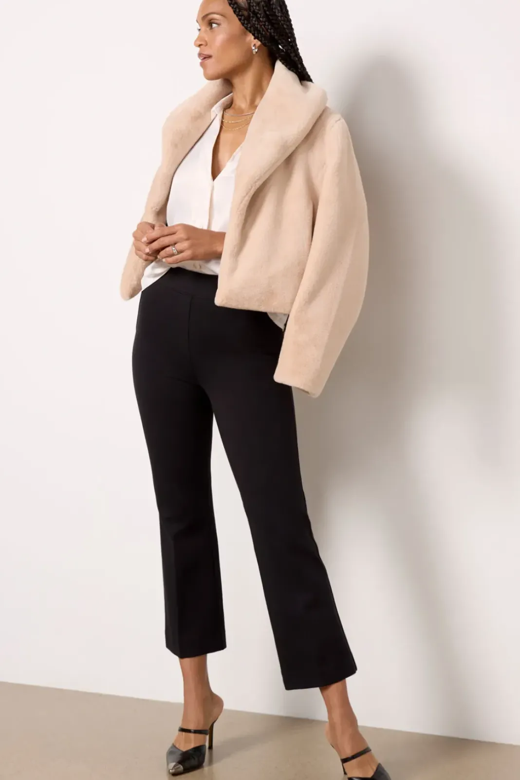 Pants & Leggings<SPANX The Perfect Pant Kick Flare Classicblack