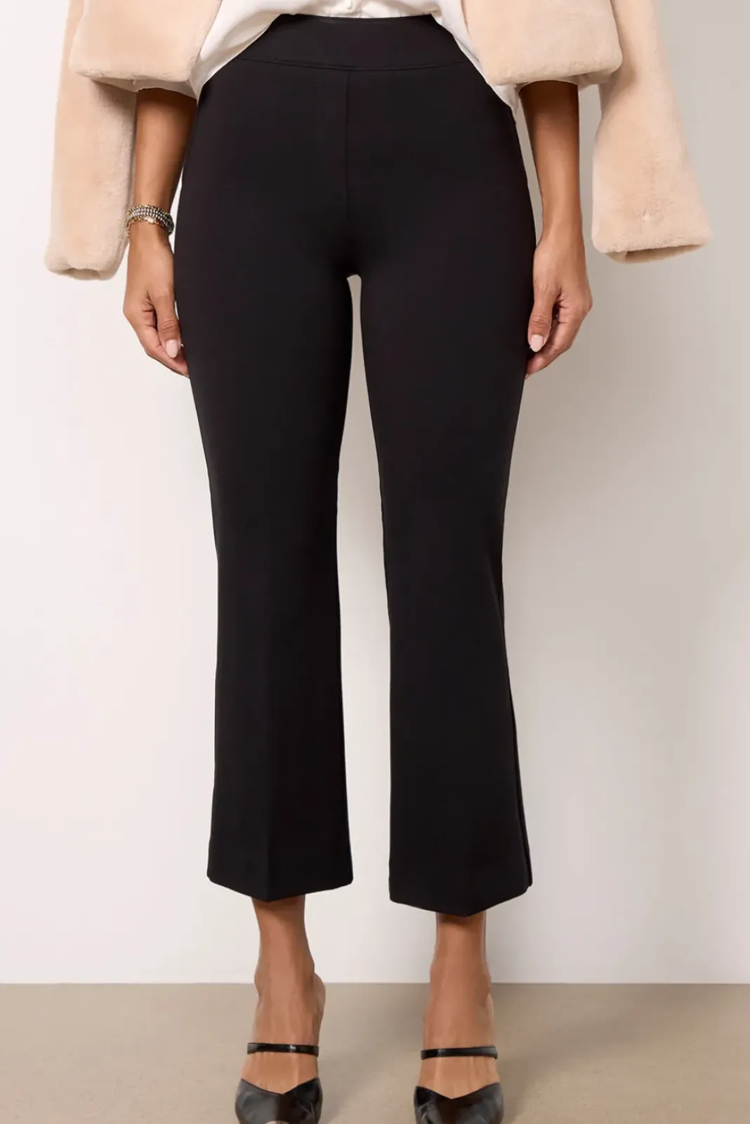 Pants & Leggings<SPANX The Perfect Pant Kick Flare Classicblack