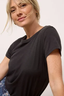Tops & Tees<RAG AND BONE The Slub Tee Black