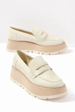 Shoes<DOLCE VITA Tieko Loafer Ivory