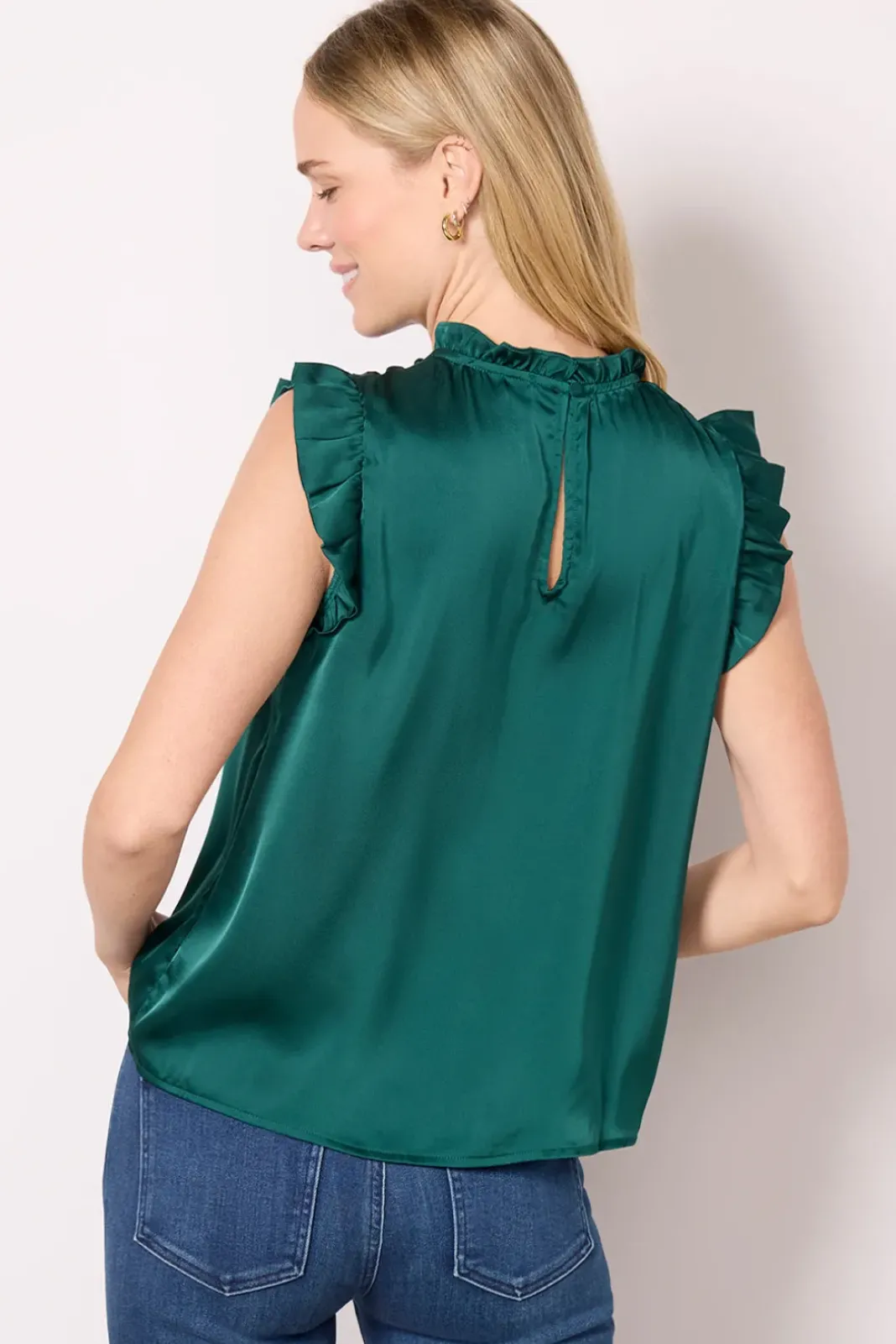 Tops & Tees<EVEREVE Tori Satin Top Green