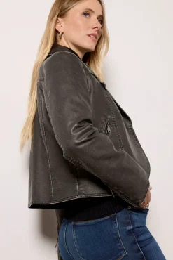 Blazers & Jackets<EVEREVE Veda Distressed Moto Black
