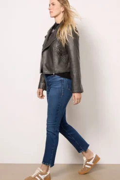 Blazers & Jackets<EVEREVE Veda Distressed Moto Black