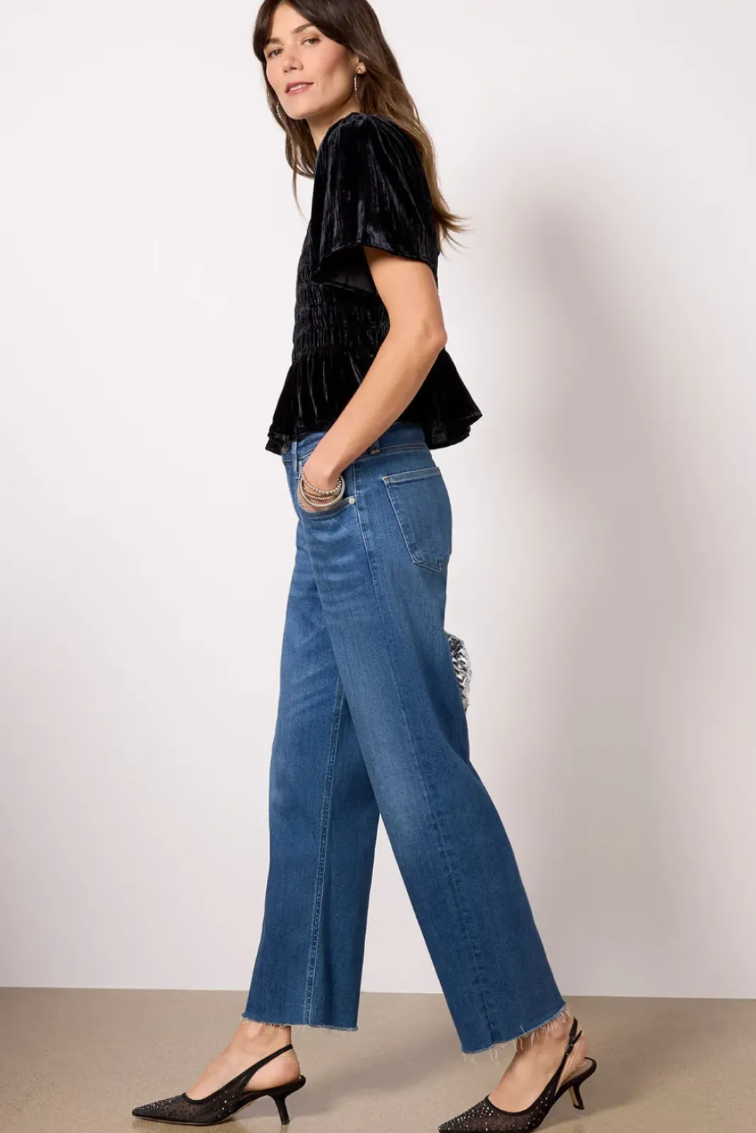 Tops & Tees<RAILS Velvet Rosie Top Crinkleblack