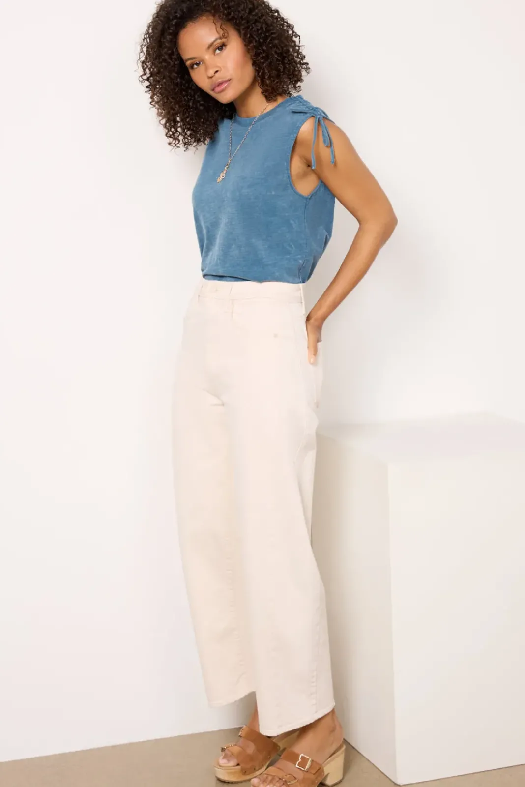 Tops & Tees<EVEREVE Vivian Tie Shoulder Tank Blue
