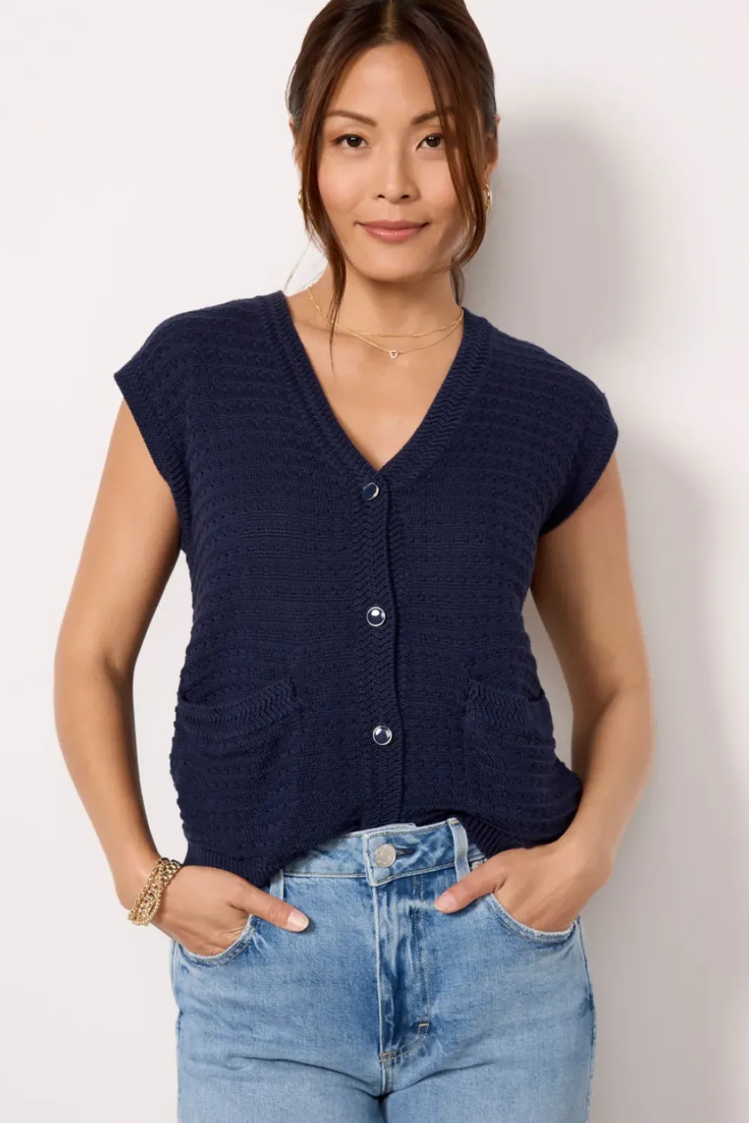Sweaters<EVEREVE Willa Lady Like Vest Navy