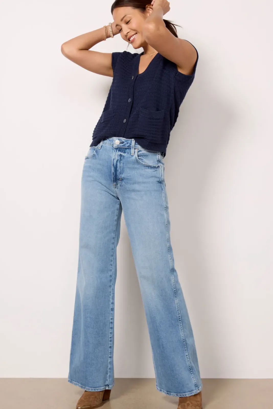 Sweaters<EVEREVE Willa Lady Like Vest Navy