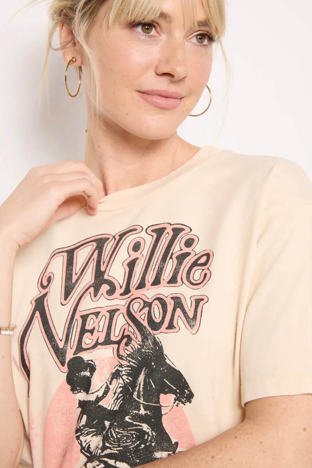 Tops & Tees<DAYDREAMER Willie Nelson Route 66 Tour Tee Sand
