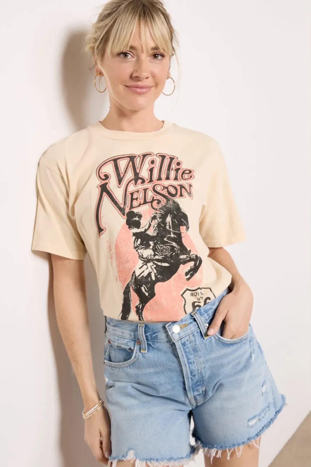 Tops & Tees<DAYDREAMER Willie Nelson Route 66 Tour Tee Sand