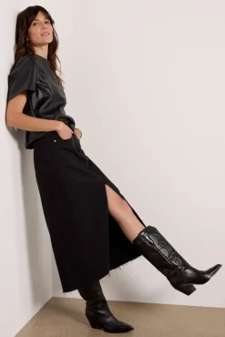 Tops & Tees<EVEREVE Zuri Faux Leather Tee Black